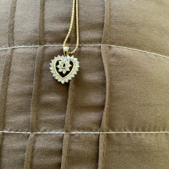 GAVON Jewelry - ❤️Beautiful gold chain with diamond heart necklace